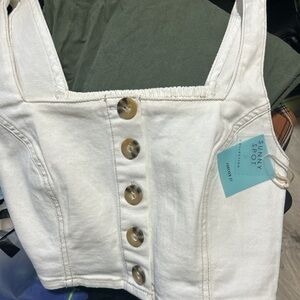 NWT ;Forever 21 Cream Button-Up Crop Top